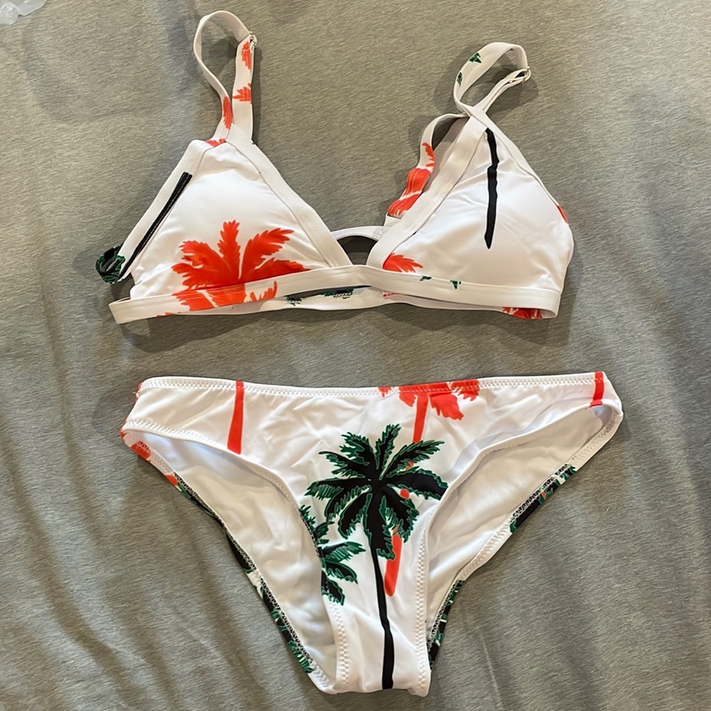 Brand New palm tree bikini size M